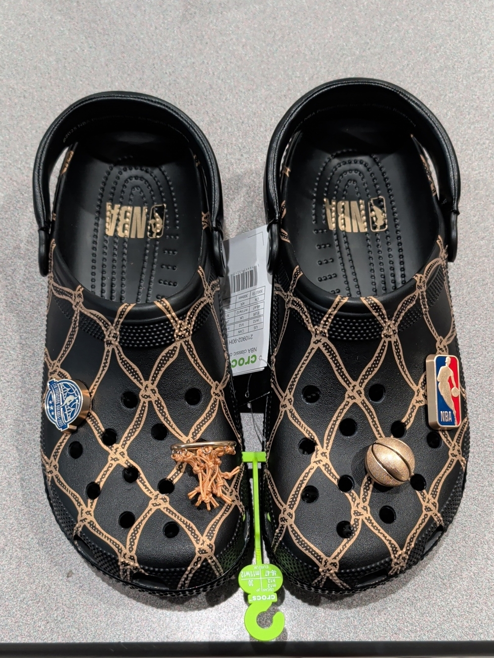 CROCS Mens Classic Clog with Gold Basketball Net Print - Black/Gold